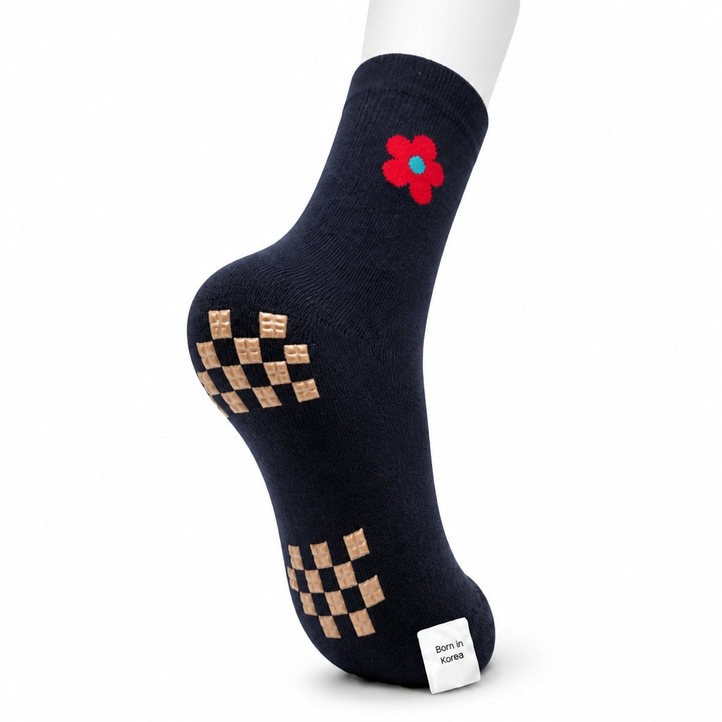 Advanced grip technology ensures safety while promoting optimal foot health. (WC-69)